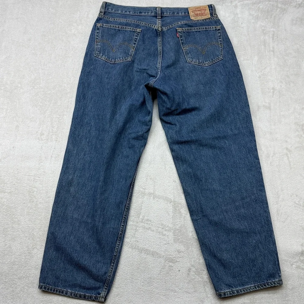 Levis levi 560